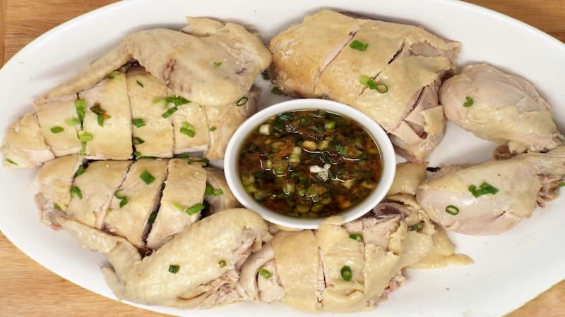 beyaz kesilmiş tavuk 